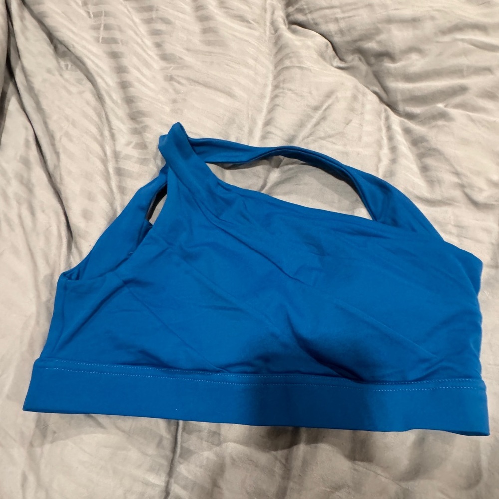 Kiava ASYMMETRIC BIKINI TOP - GYM TO SWIM